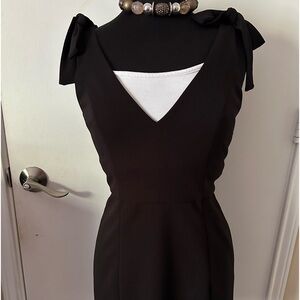 Express like new Little black sleeves less dress sz M